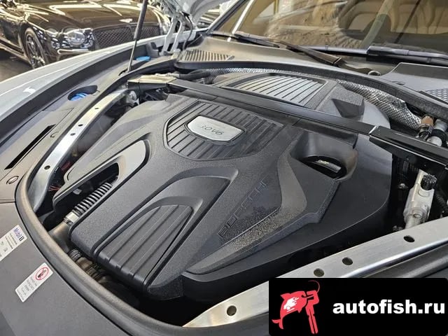 Porsche Panamera Panamera (971) 2018 года - вид 6