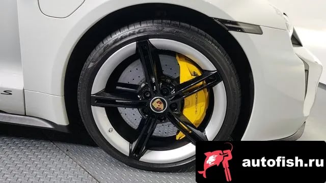 Porsche Taycan Taikan 2021 года - вид 5