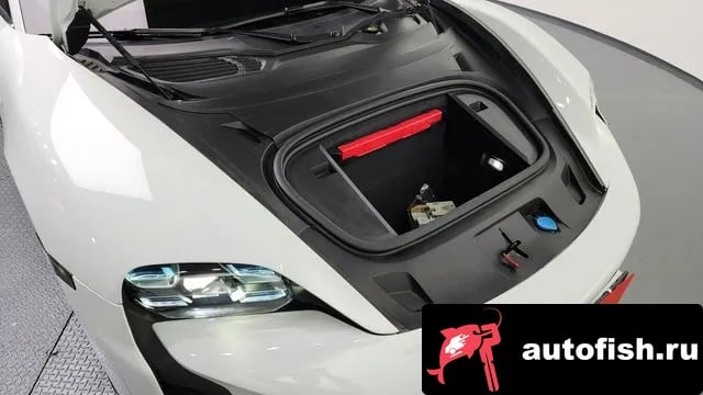 Porsche Taycan Taikan 2021 года - вид 6