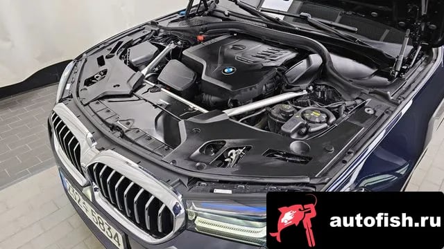 BMW 5-Series 5 Series (G30) 2023 года - вид 6