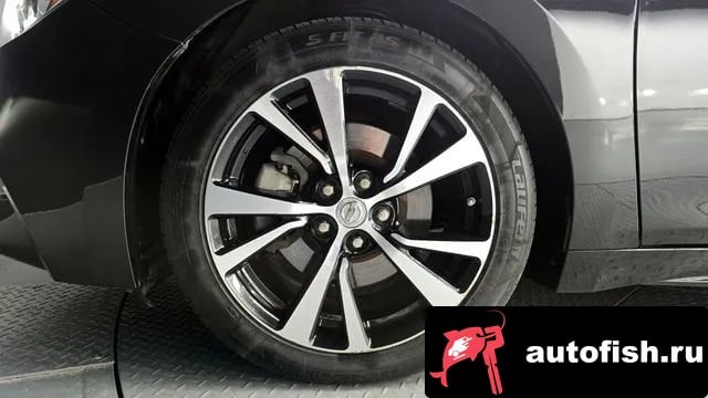 Nissan Maxima Maxima (A36) 2018 года - вид 5