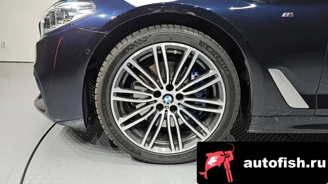 BMW 5-Series 5 Series (G30) 2018 года - вид 5