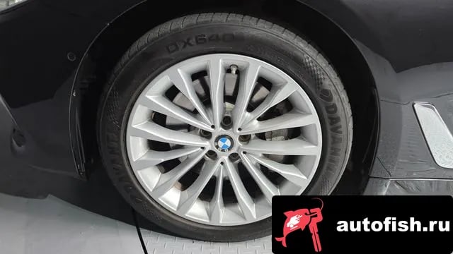 BMW 5-Series 5 Series (G30) 2018 года - вид 5