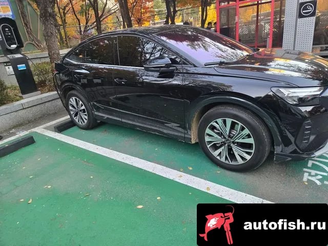 Audi Q4 e-tron Q4 e-Tron (F4) 2025 года - похожие автомобили