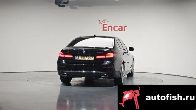 BMW 5-Series 5 Series (G30) 2021 года - вид 4