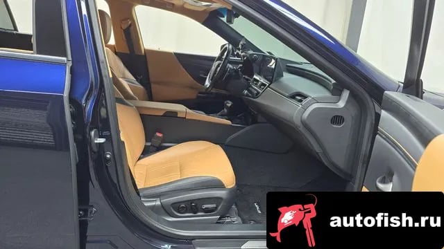 Lexus ES ES300h 7th generation 2021 года - похожие автомобили