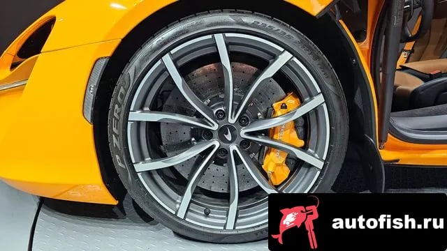 Mclaren Artura Atura 2023 года - вид 5