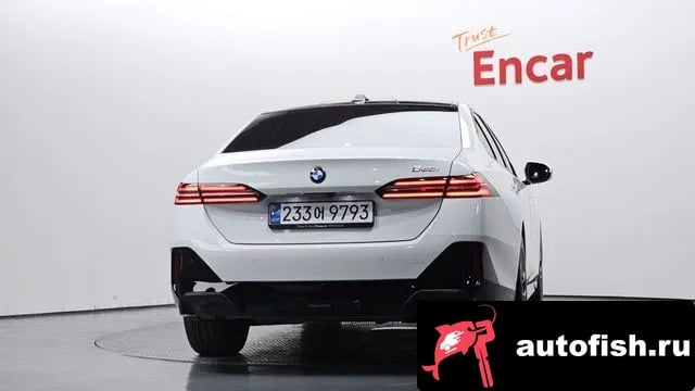 BMW 5-Series 5 Series (G60) 2024 года - вид 4