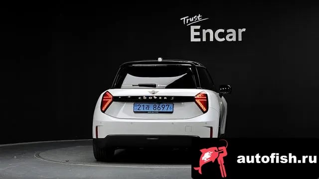 Mini Cooper Cooper Electric 4th Generation 2024 года - вид 4