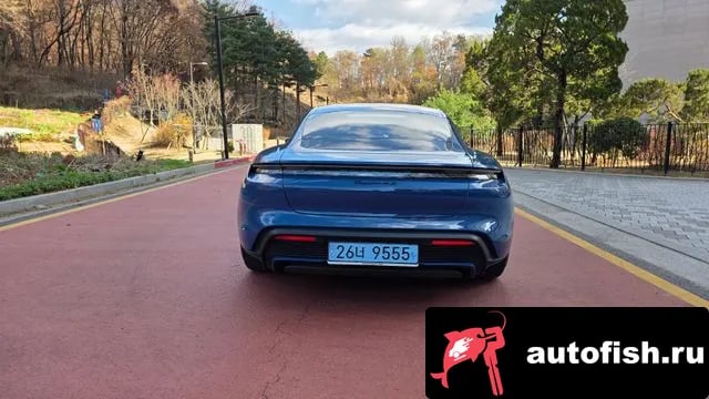 Porsche Taycan Taikan 2024 года - похожие автомобили