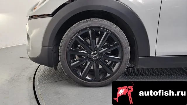 Mini Cooper Cooper S 2019 года - вид 5