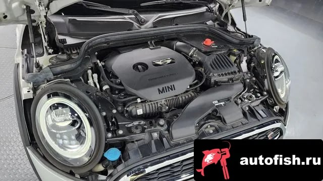 Mini Cooper Cooper S 2019 года - вид 6