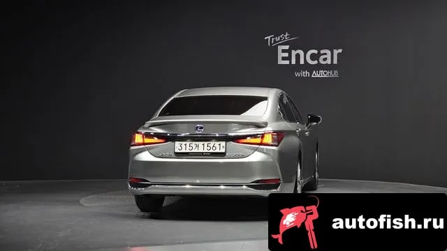 Lexus ES ES300h 7th generation 2020 года - вид 4