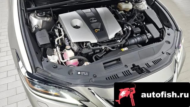 Lexus ES ES300h 7th generation 2020 года - вид 6