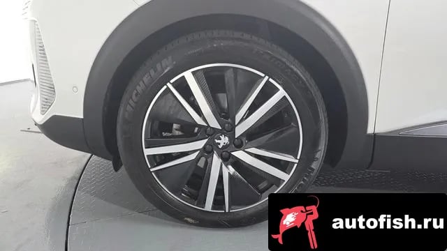 Peugeot 5008 5008 second generation 2024 года - вид 4