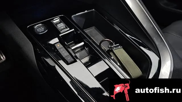 Peugeot 5008 5008 second generation 2024 года - похожие автомобили