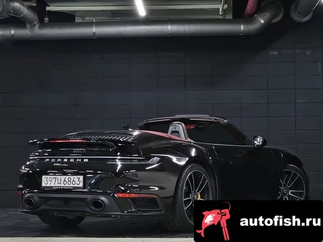 Porsche 911 911 (992) 2021 года - вид 4
