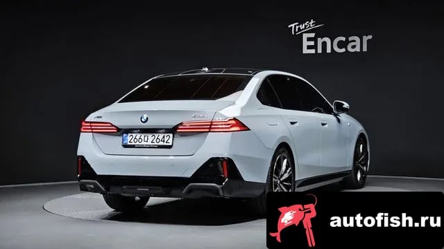 BMW 5-Series 5 Series (G60) 2025 года - вид 2