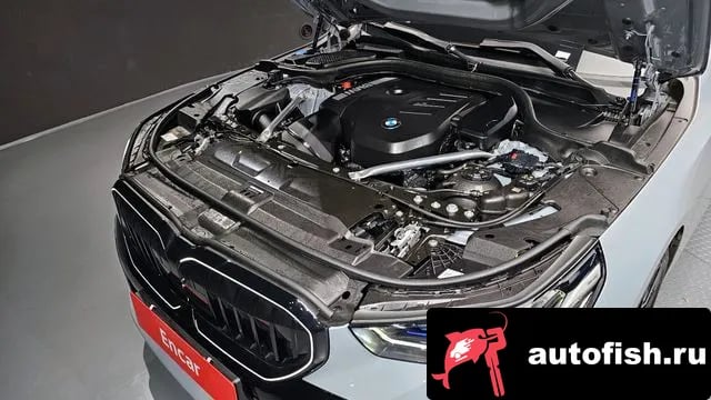 BMW 5-Series 5 Series (G60) 2025 года - вид 6