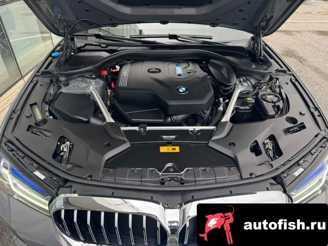BMW 5-Series 5 Series (G30) 2022 года - вид 6
