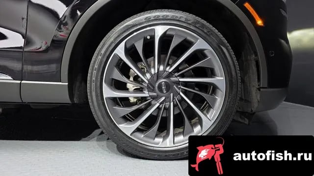 Lincoln Aviator Aviator 2nd generation 2020 года - вид 5