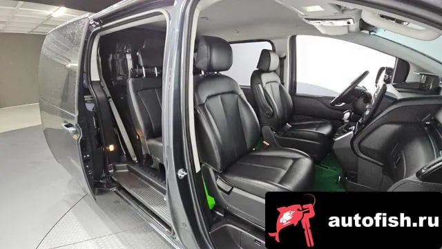 Hyundai Staria Staria 2024 года - похожие автомобили