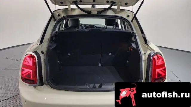 Mini Cooper Cooper 2018 года - похожие автомобили