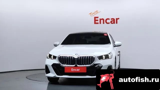 BMW 5-Series 5 Series (G60) 2025 года - вид 3