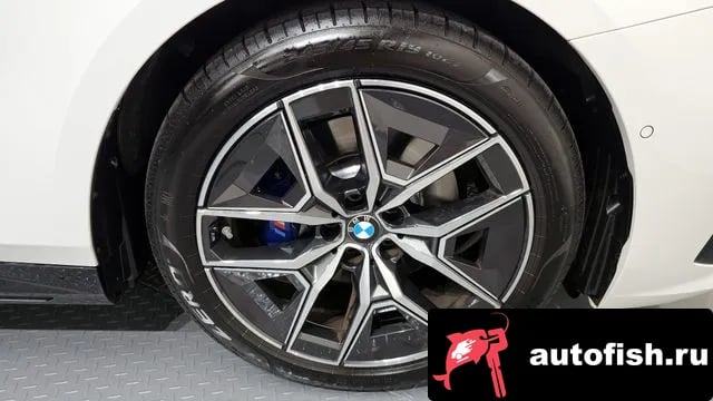 BMW 5-Series 5 Series (G60) 2025 года - вид 5