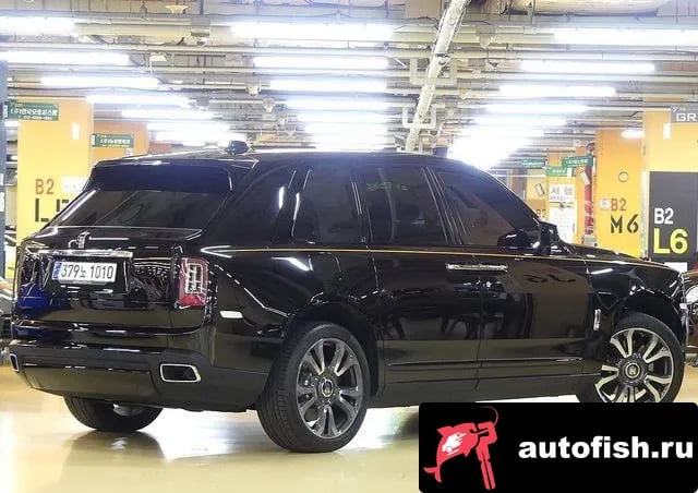 Rolls-Royce Cullinan Cullinan 2023 года - похожие автомобили