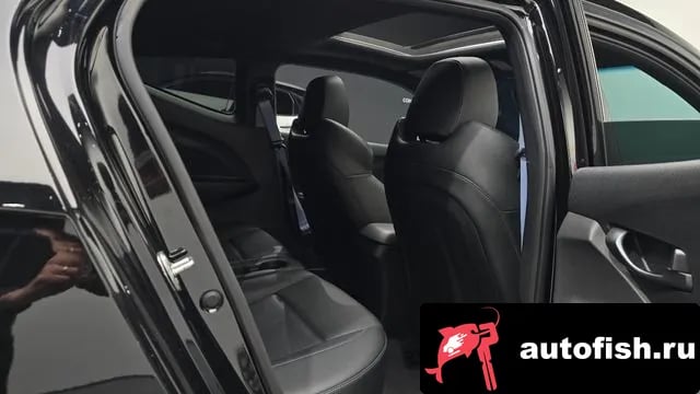 Hyundai Veloster Veloster (JS) 2019 года - похожие автомобили