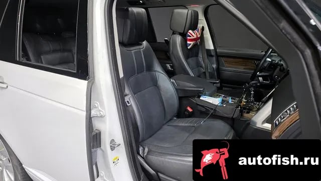 Land Rover Range Rover Range Rover 4th Generation 2018 года - похожие автомобили