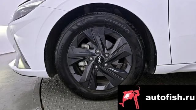 Hyundai AVANTE Avante (CN7) 2021 года - вид 5