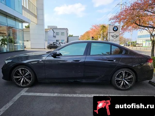 BMW 5-Series 5 Series (G60) 2024 года - вид 4