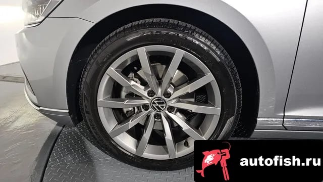 Volkswagen Passat Passat GT (B8) 2021 года - вид 5