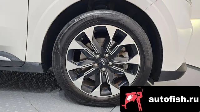 Kia Carnival Carnival 4th generation 2020 года - похожие автомобили