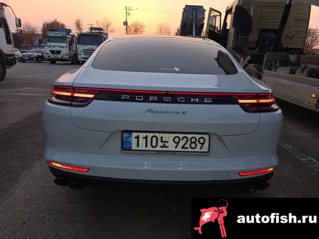 Porsche Panamera Panamera (971) 2020 года - вид 3