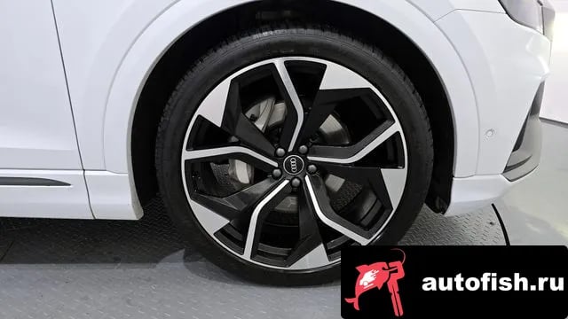 Audi Q8 Q8 (4M) 2021 года - вид 5