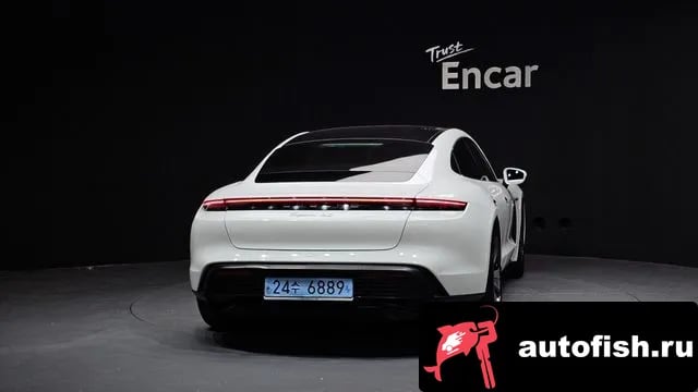 Porsche Taycan Taikan 2021 года - вид 4