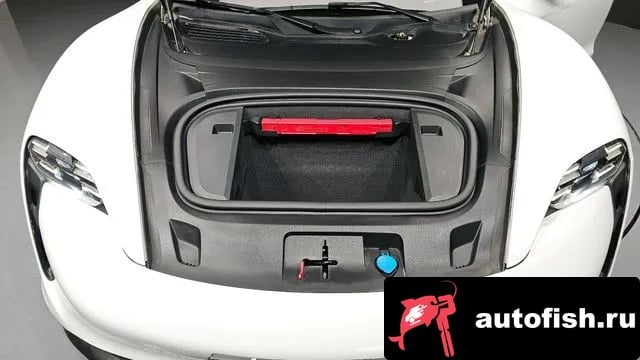 Porsche Taycan Taikan 2021 года - вид 6