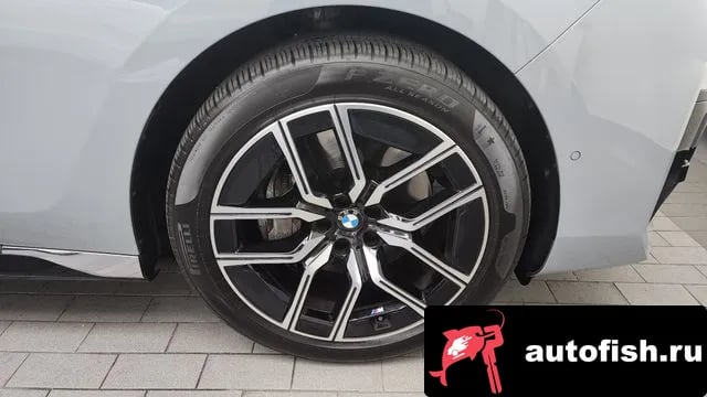 BMW 7-Series 7 Series (G70) 2023 года - похожие автомобили
