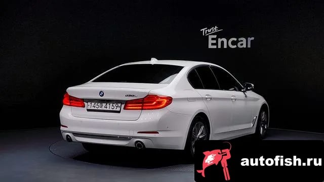BMW 5-Series 5 Series (G30) 2019 года - вид 2