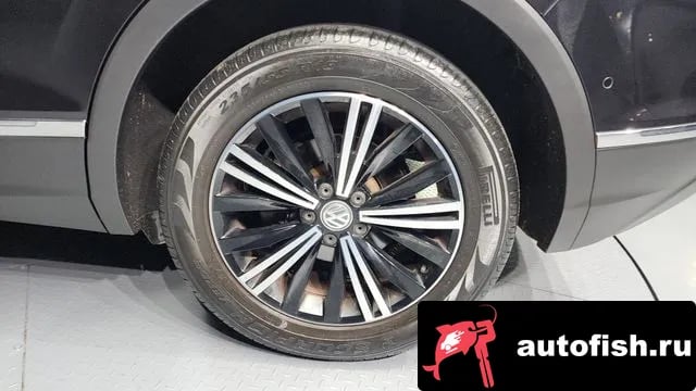 Volkswagen Tiguan Tiguan second Generation 2018 года - вид 5