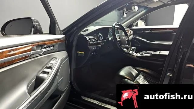 Genesis EQ900 EQ900 2018 года - похожие автомобили