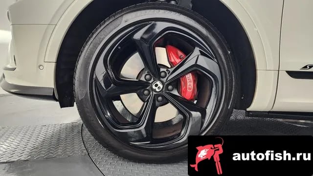 Bentley Bentayga Benteiga 2023 года - вид 5