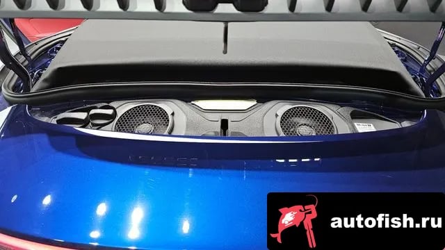 Porsche 911 911 (992) 2023 года - вид 6