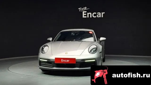 Porsche 911 911 (992) 2020 года - вид 3