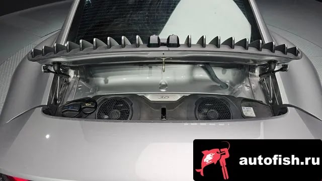 Porsche 911 911 (992) 2020 года - вид 6