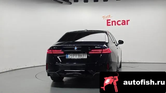 BMW 5-Series 5 Series (G60) 2025 года - вид 4