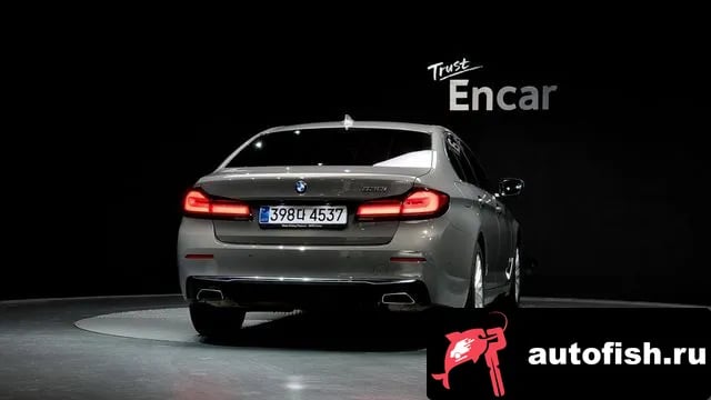 BMW 5-Series 5 Series (G30) 2022 года - вид 4